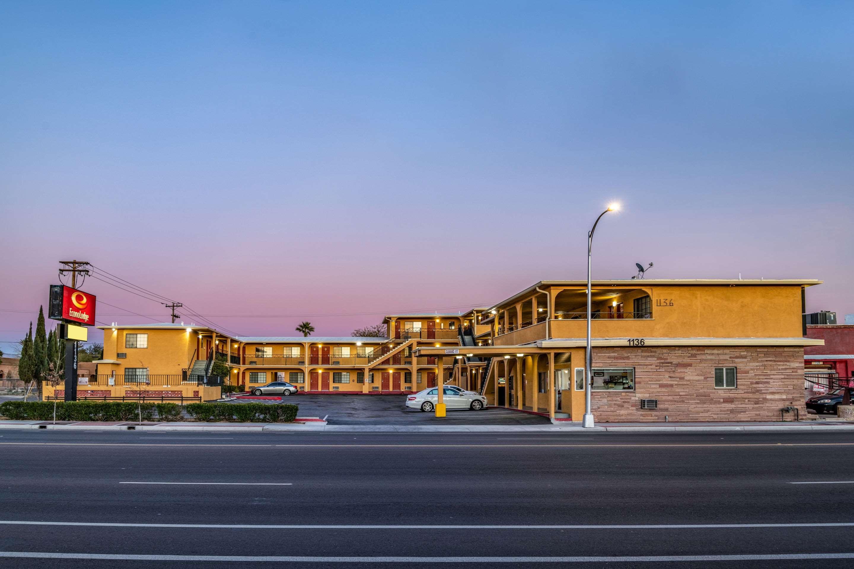 Econo Lodge University Tucson Eksteriør billede