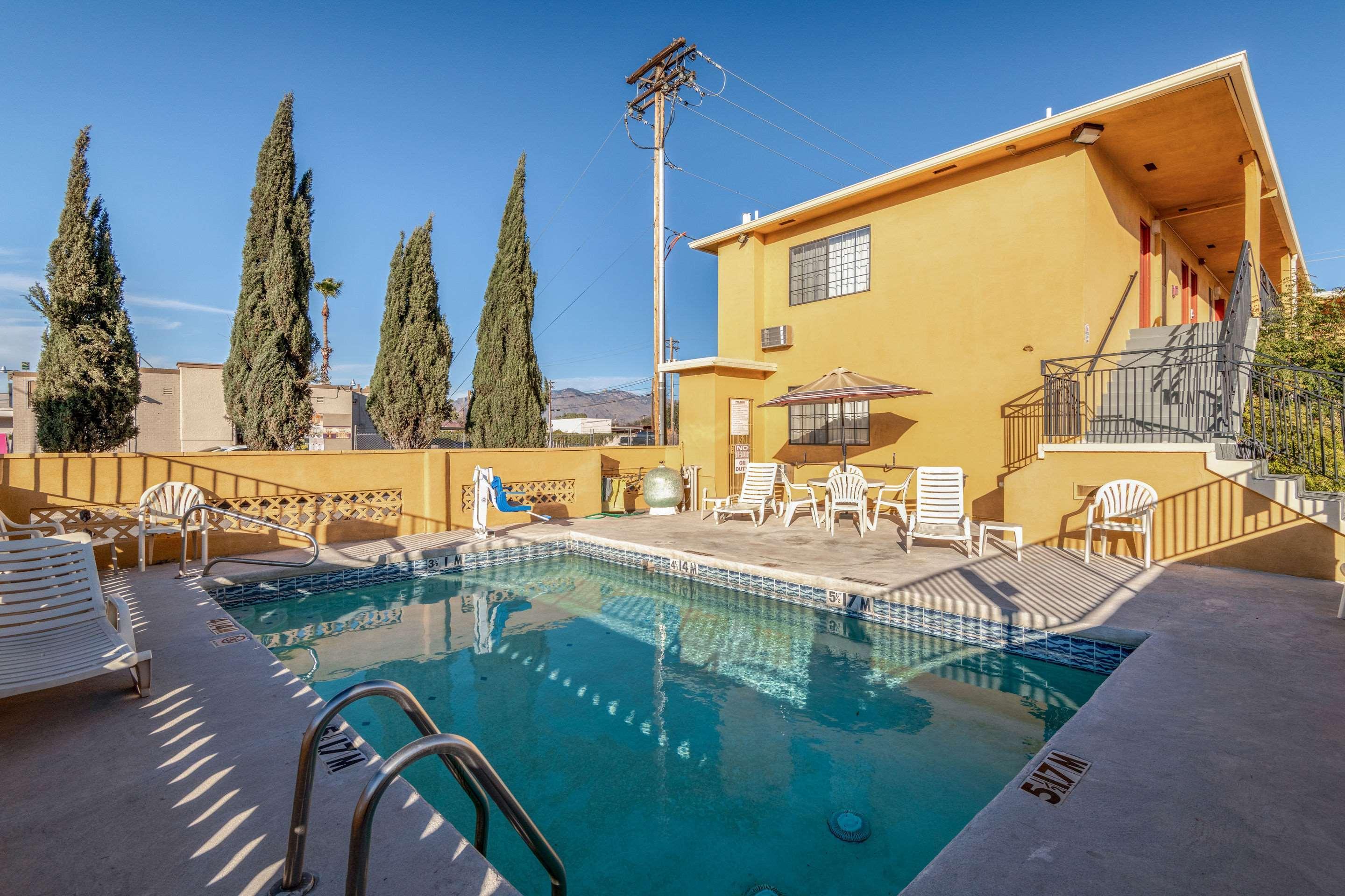 Econo Lodge University Tucson Eksteriør billede